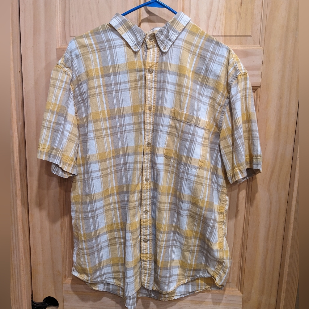 St John's Bay Men's XL short sleeve Plaid T-shirt
